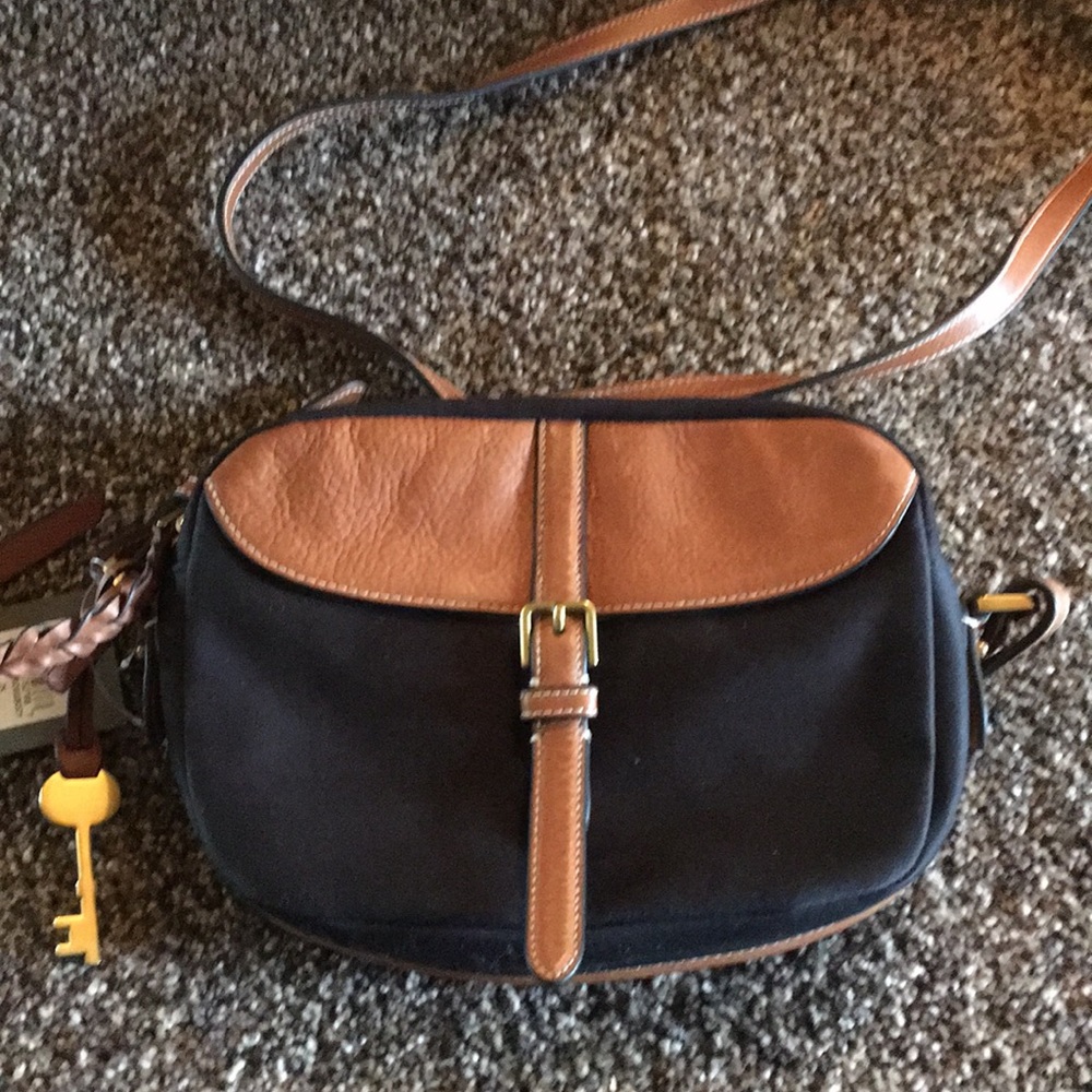 ๐HP NWT Fossil crossbody purse Kendall handbag - Picture 1 of 9